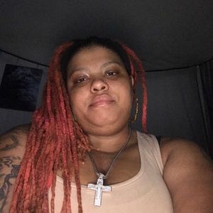 Meet your Posher, Monique